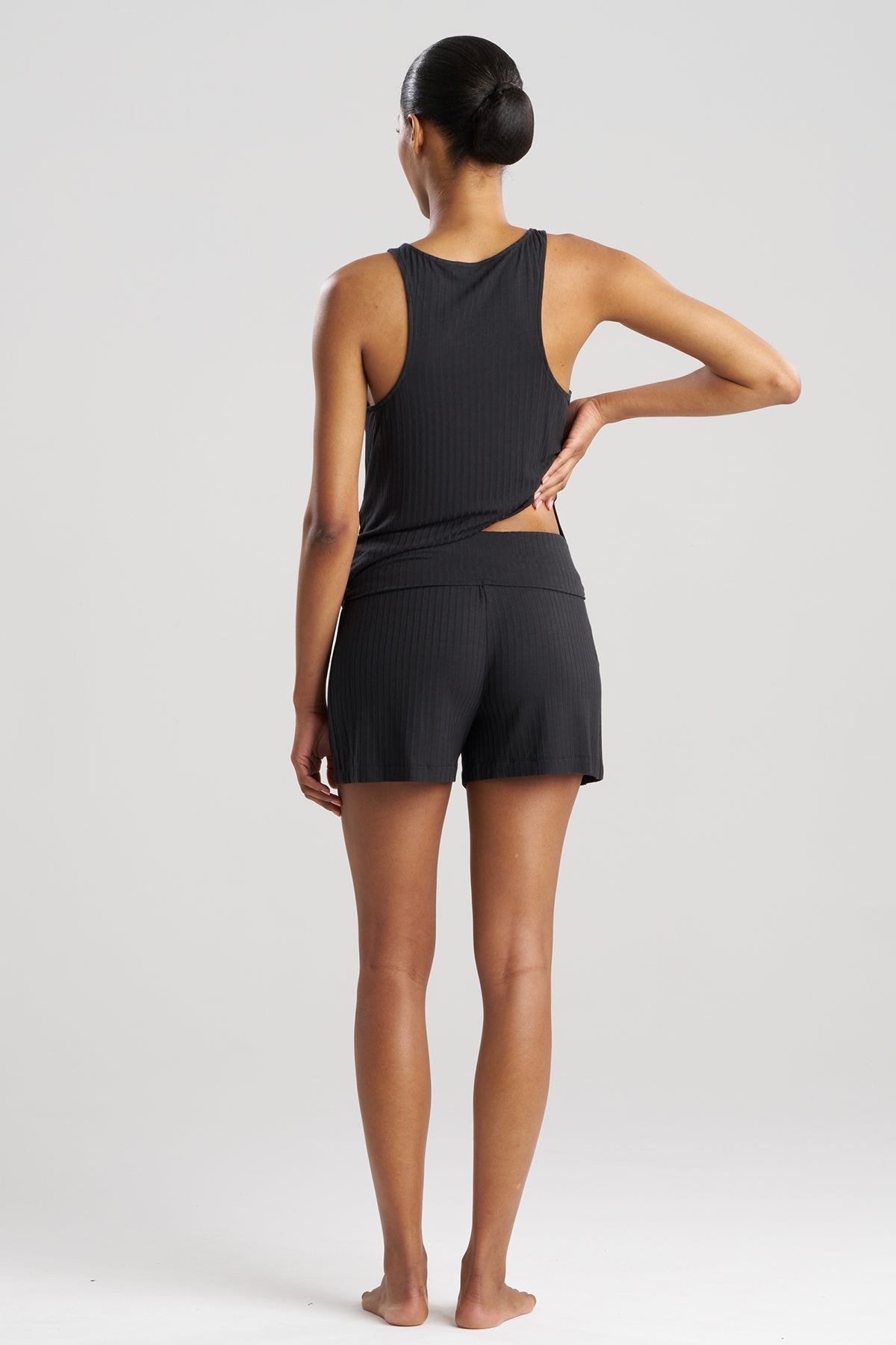 Skye Rib Ease Shorts Black Natori