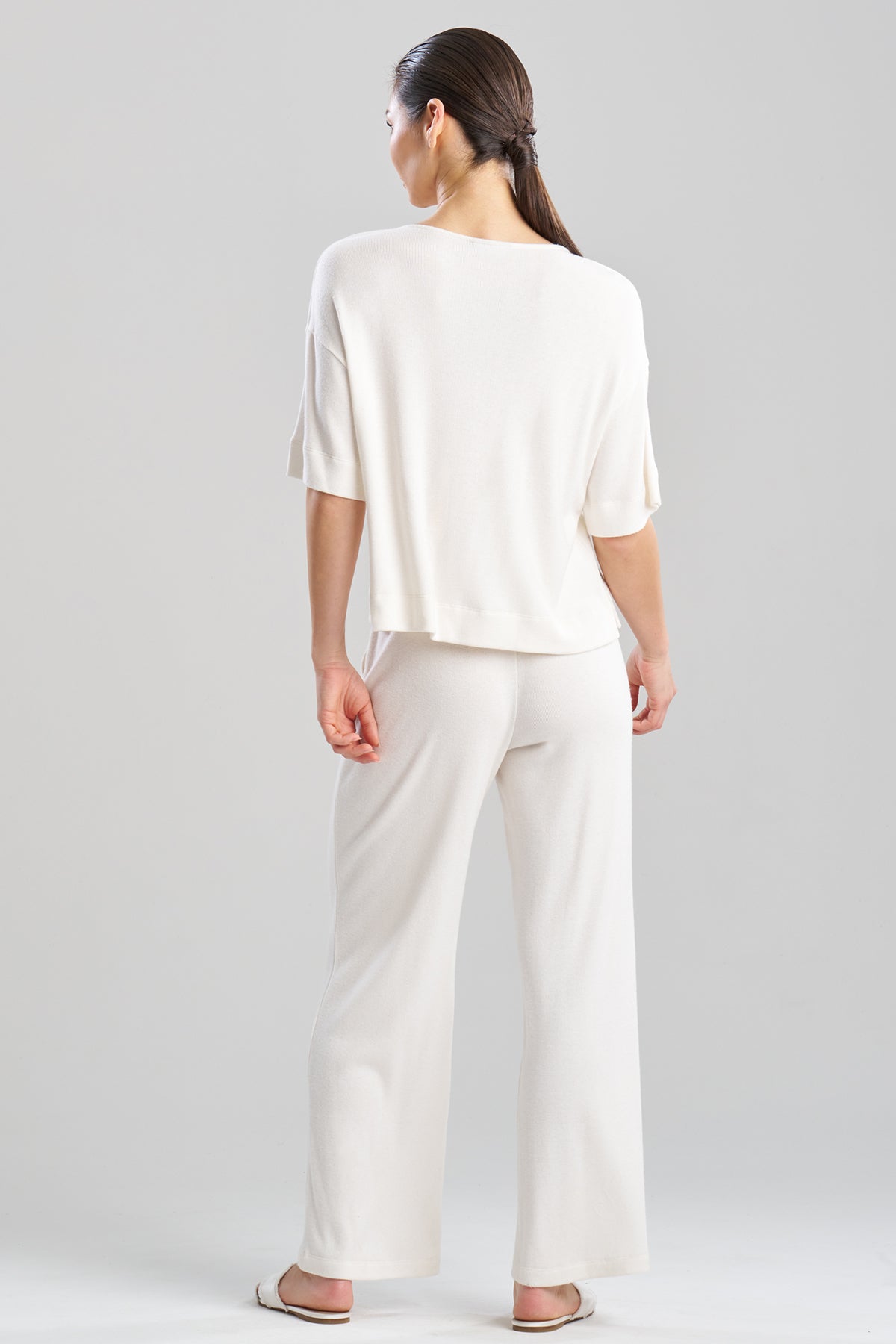 Suki Wedge Top Warm White Natori
