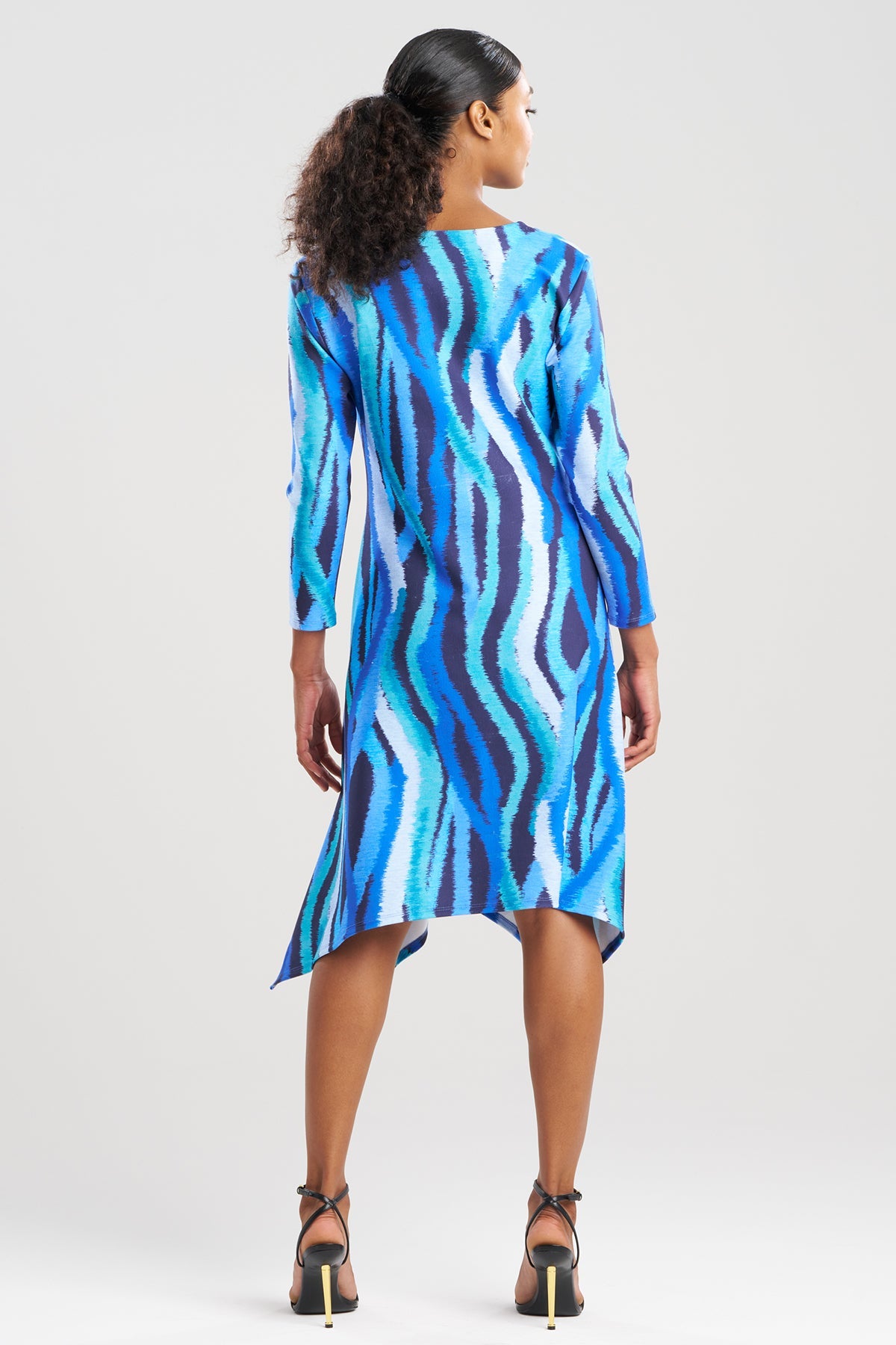 Jagged Swirl Knit Crepe Long Sleeve V-Neck Dress Blue Natori