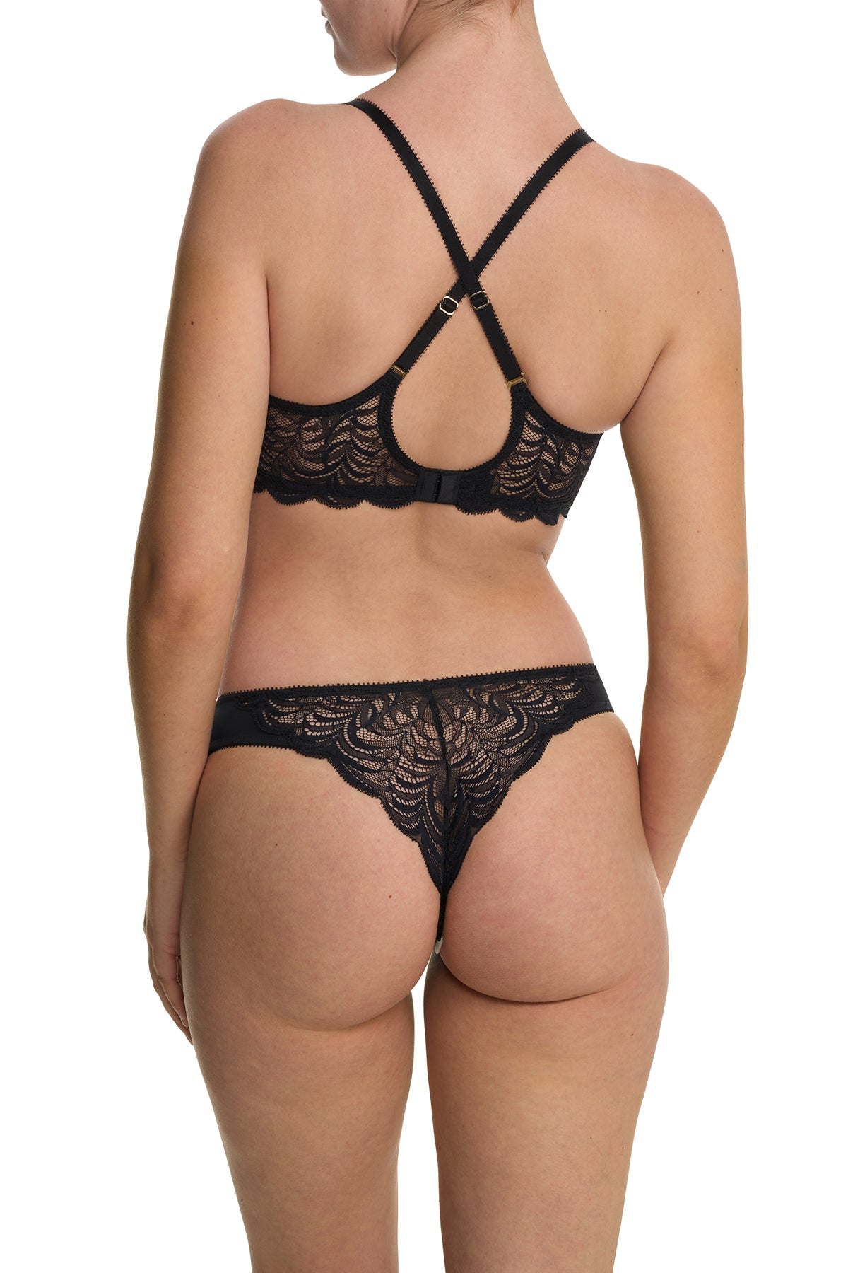 Persuasion Convertible Plunge T-Shirt Bra Black Natori
