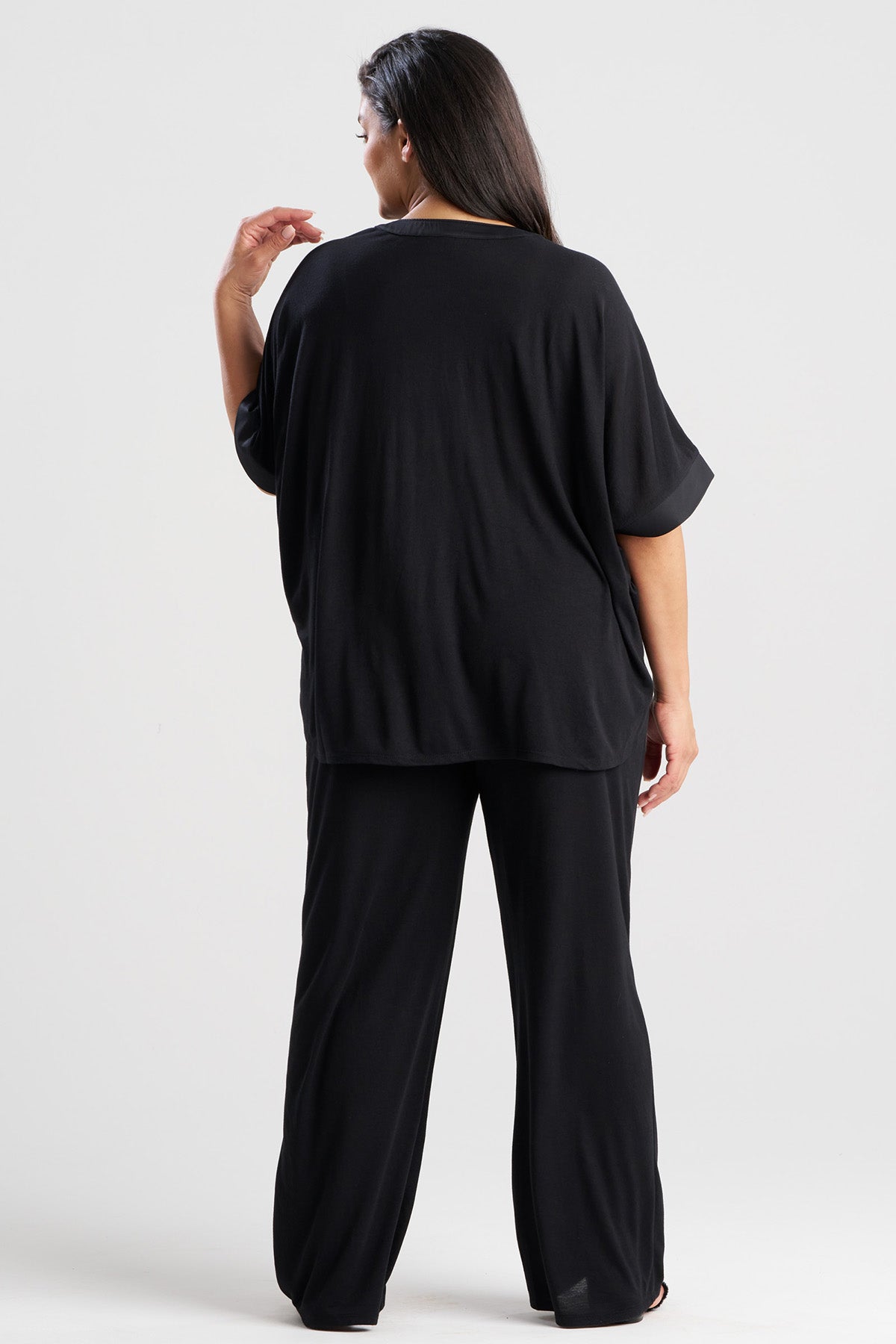 Buy Congo Dolman PJ in Black Online Black Natori