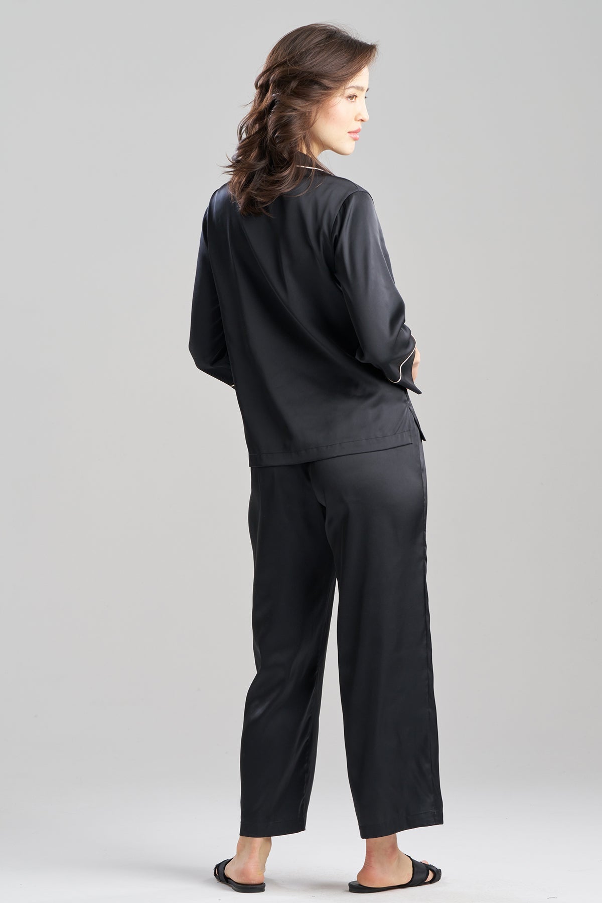 Satin Essentials Notch PJ Set Black Natori