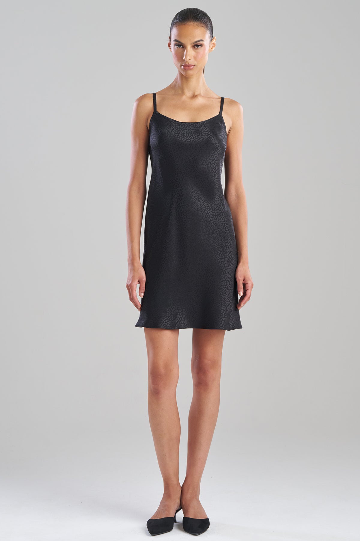 Wilderness Satin Jacquard Chemise Wilderness Black Natori