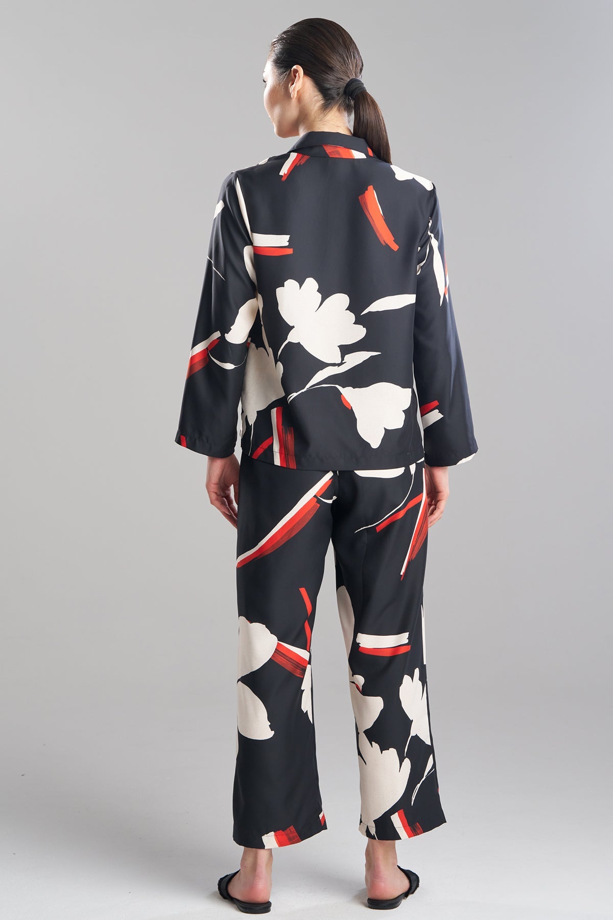 Kami Notch PJ Set Black Natori