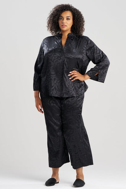 Scroll Satin Jacquard Long Sleeve PJ Black Natori