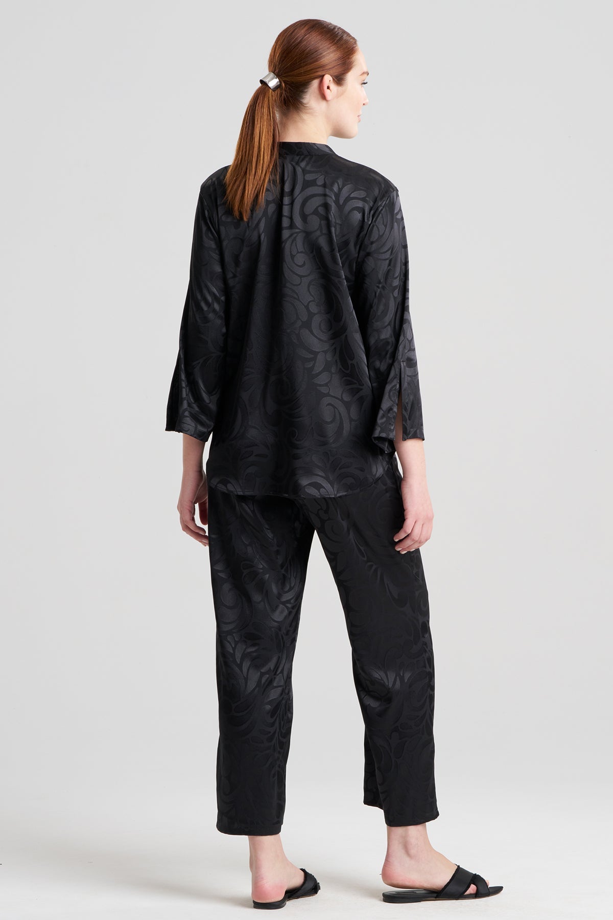 Scroll Satin Jacquard Long Sleeve PJ Black Natori