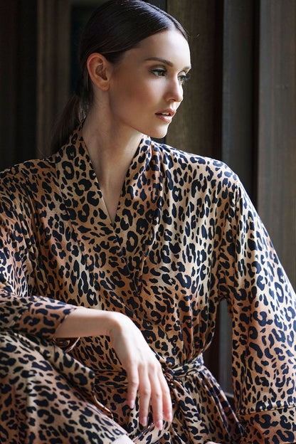 Exotic Animal Cozy Knit Robe Natural Natori