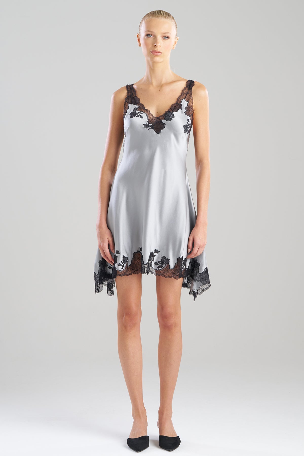Lolita Lace V-Neck Silk Chemise Silver/Black Natori