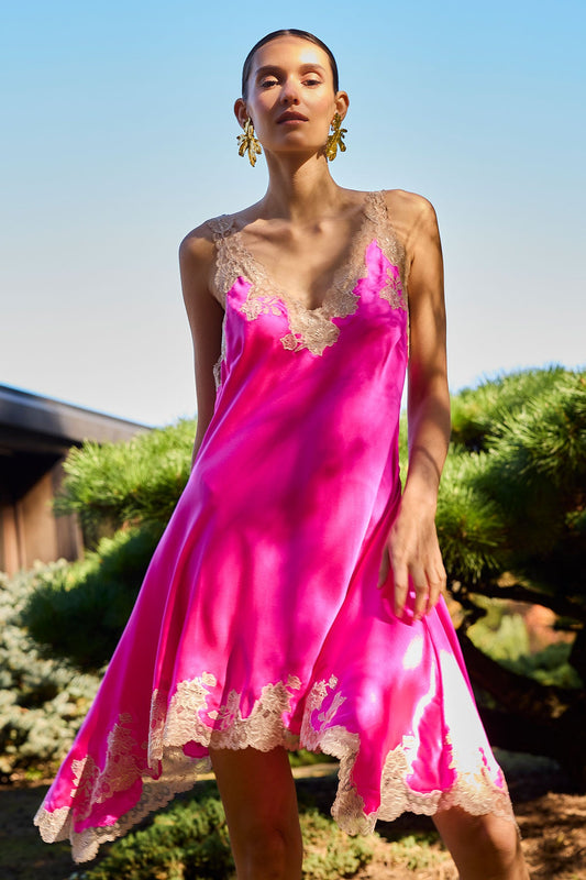 Lolita Lace V-Neck Silk Chemise Fiesta Pink/Nude Natori
