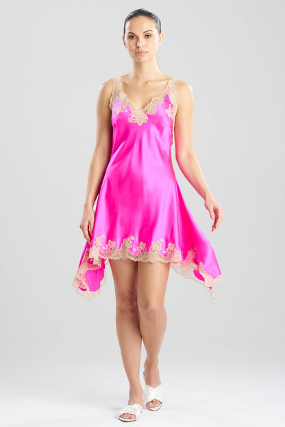 Lolita Lace V-Neck Silk Chemise Fiesta Pink/Nude Natori