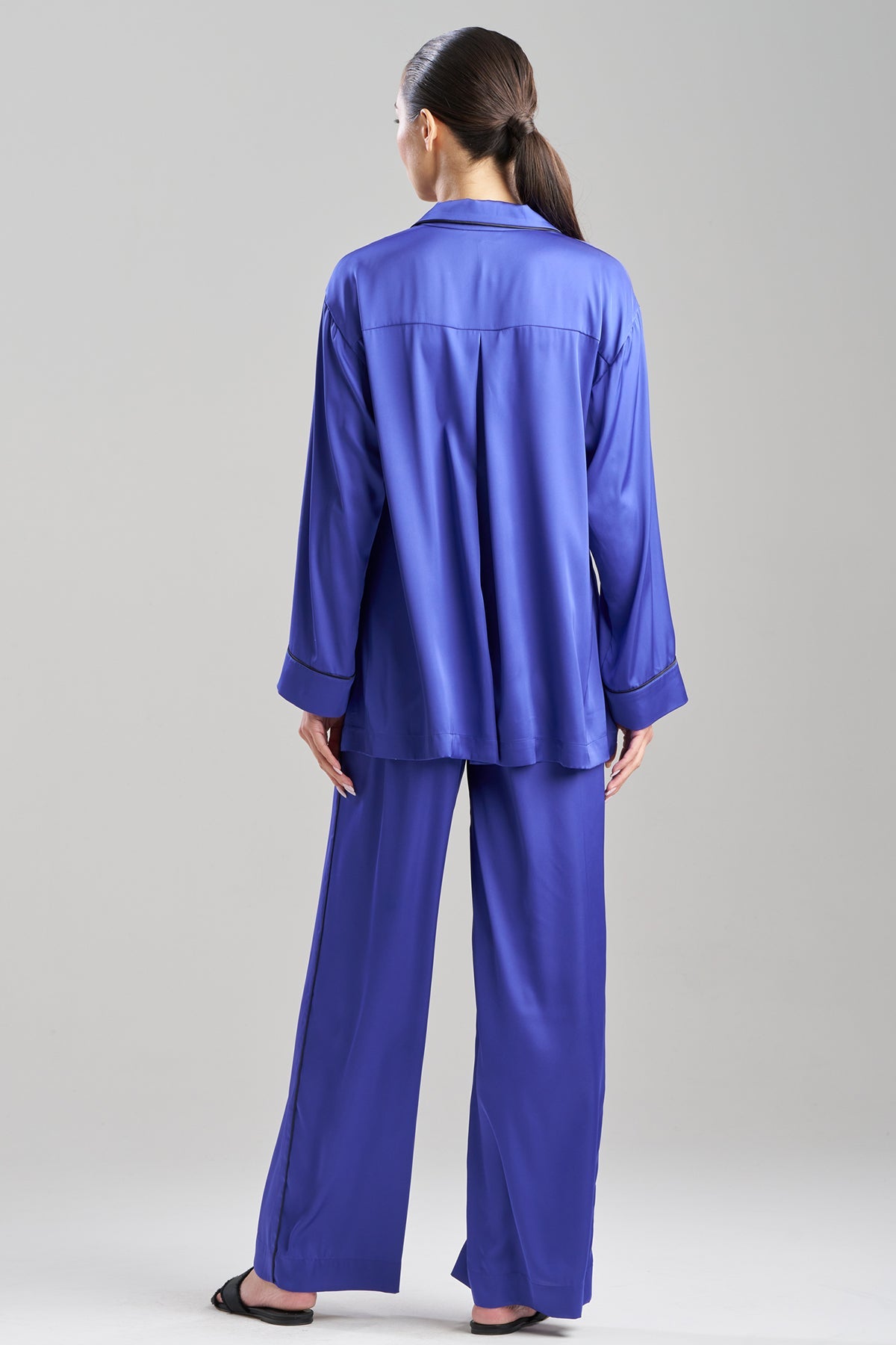 Satin Essentials Oversized Notch Shirt Blueberry Natori