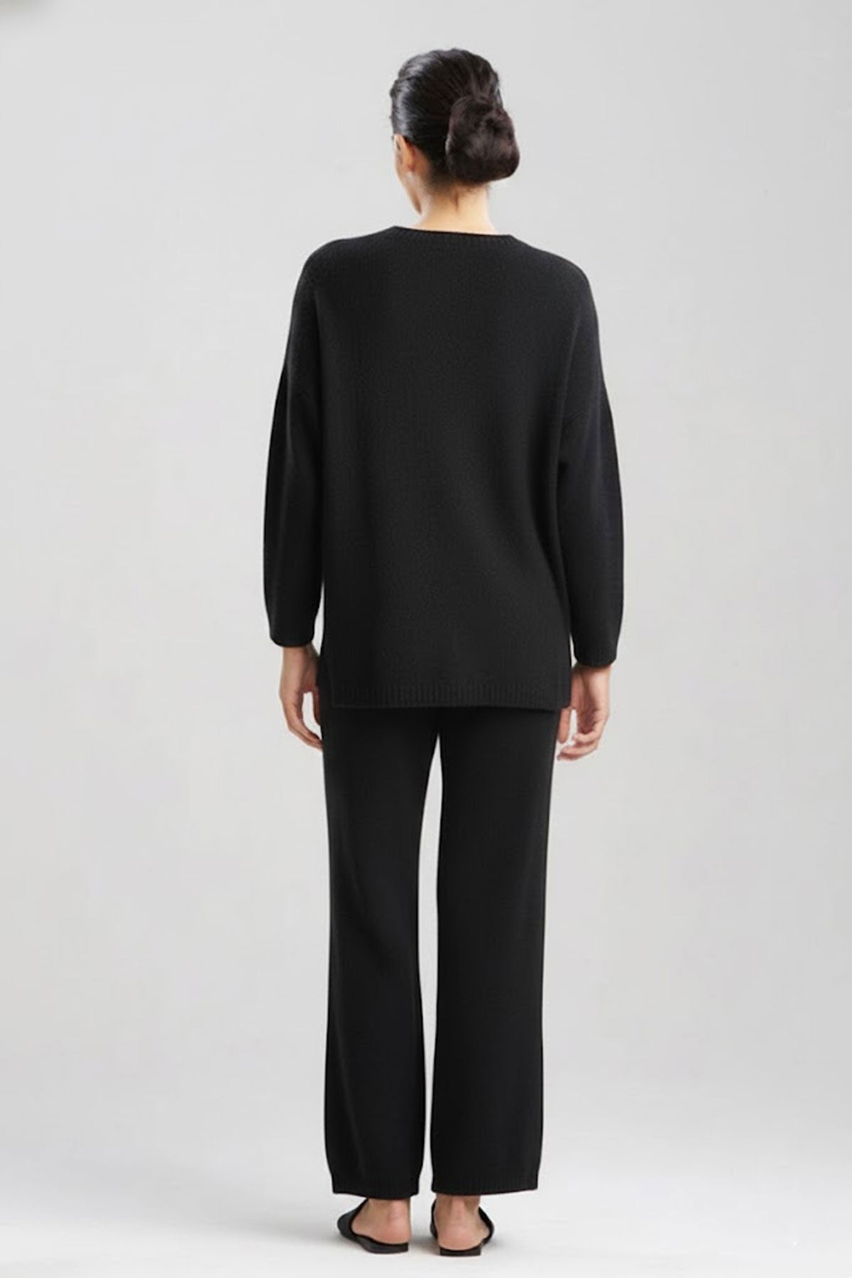 Aura Solid Chenille V-Neck Top Black Natori