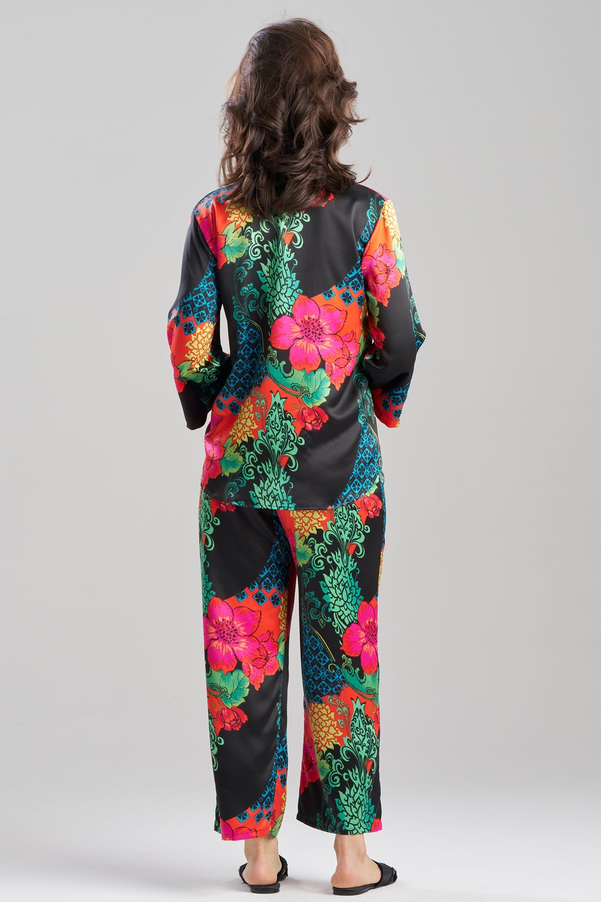 Harvest Printed Satin Mandarin PJ Set Harvest Black Natori