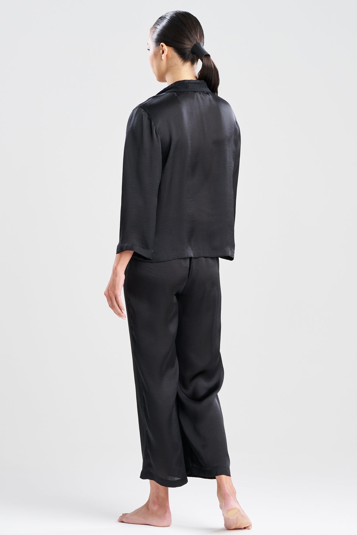 Ashley Icon Notch Lace PJ Black Natori
