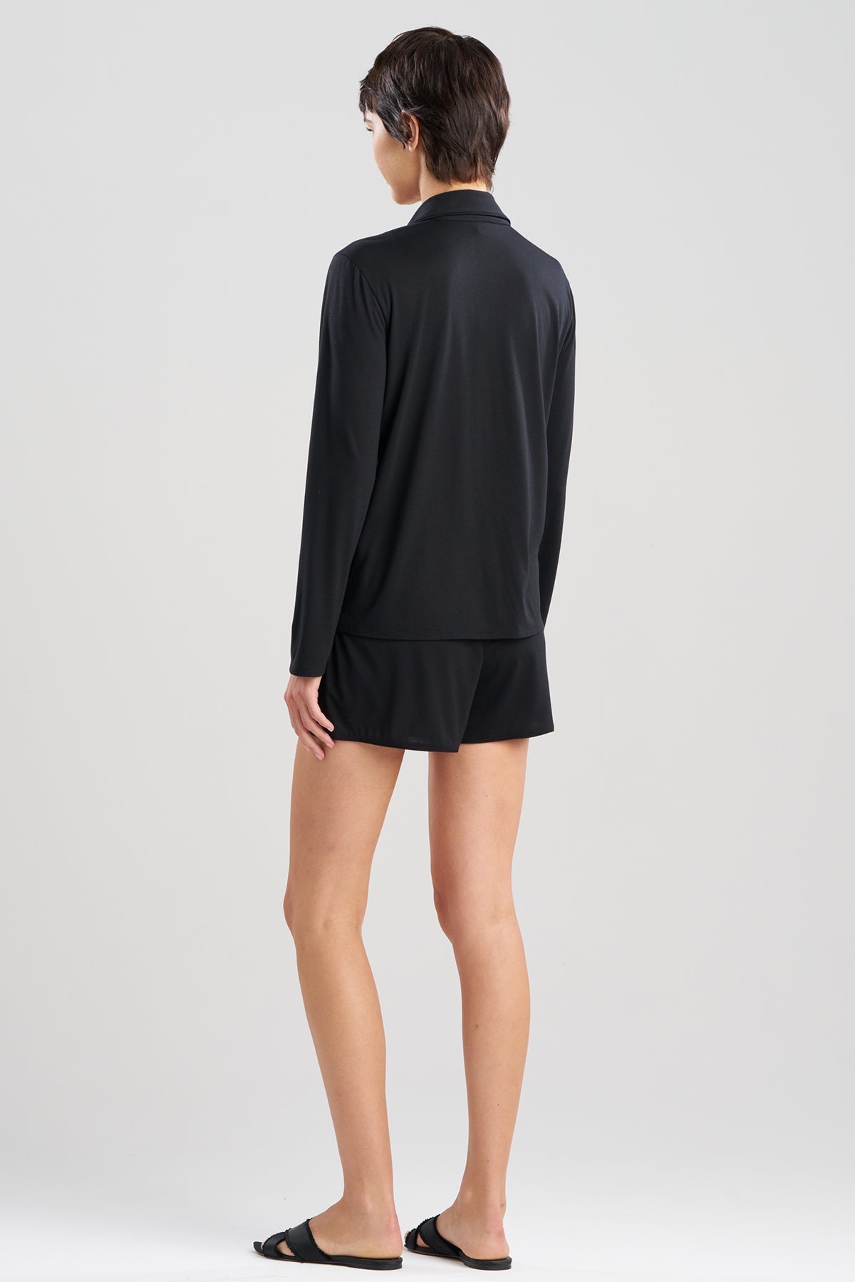 Shangri-La Embroidered TENCEL™ Notch Shorts PJ Black Natori