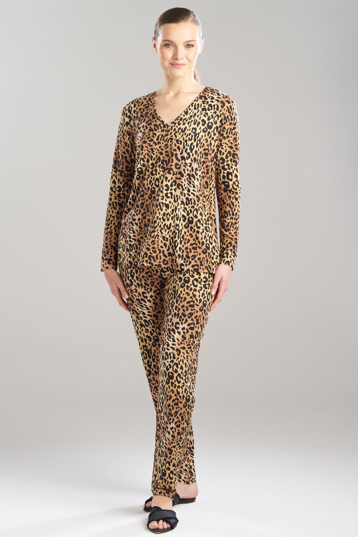 Exotic Animal Cozy Knit V-Neck PJ Natural Natori