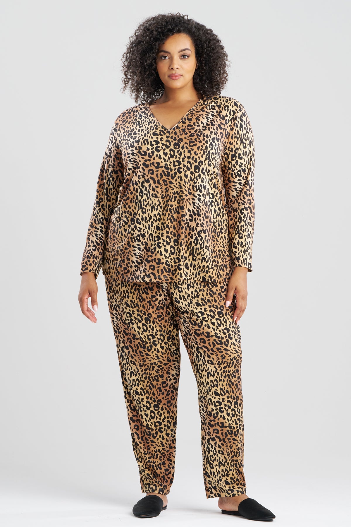 Exotic Animal Cozy Knit V-Neck PJ Natural Natori