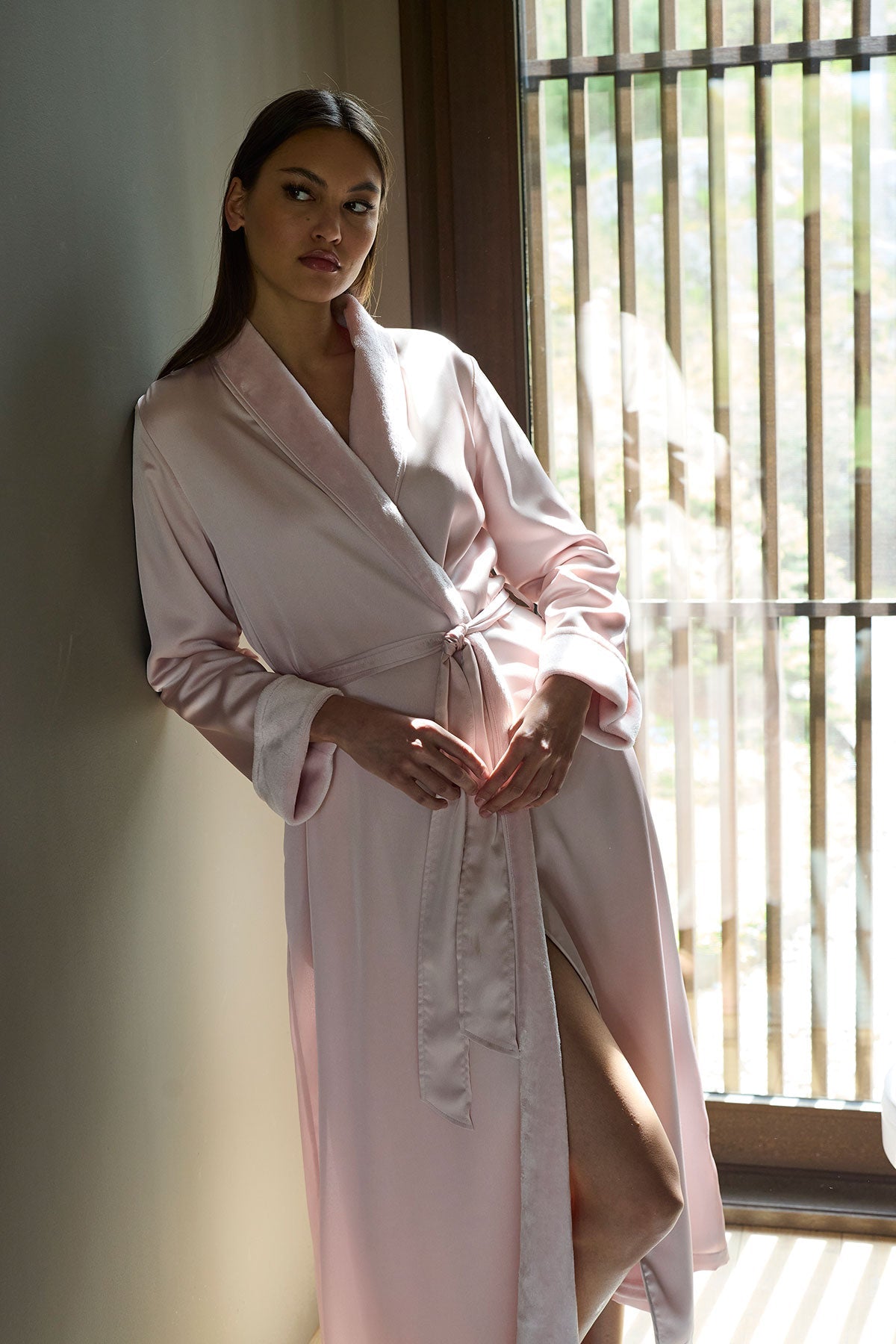 Satin Plush Robe Pink Rose Natori