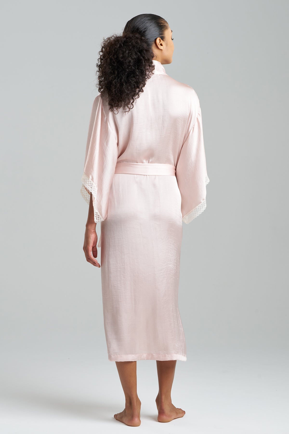 Ashley Icon Lace Robe Shell Pink Natori