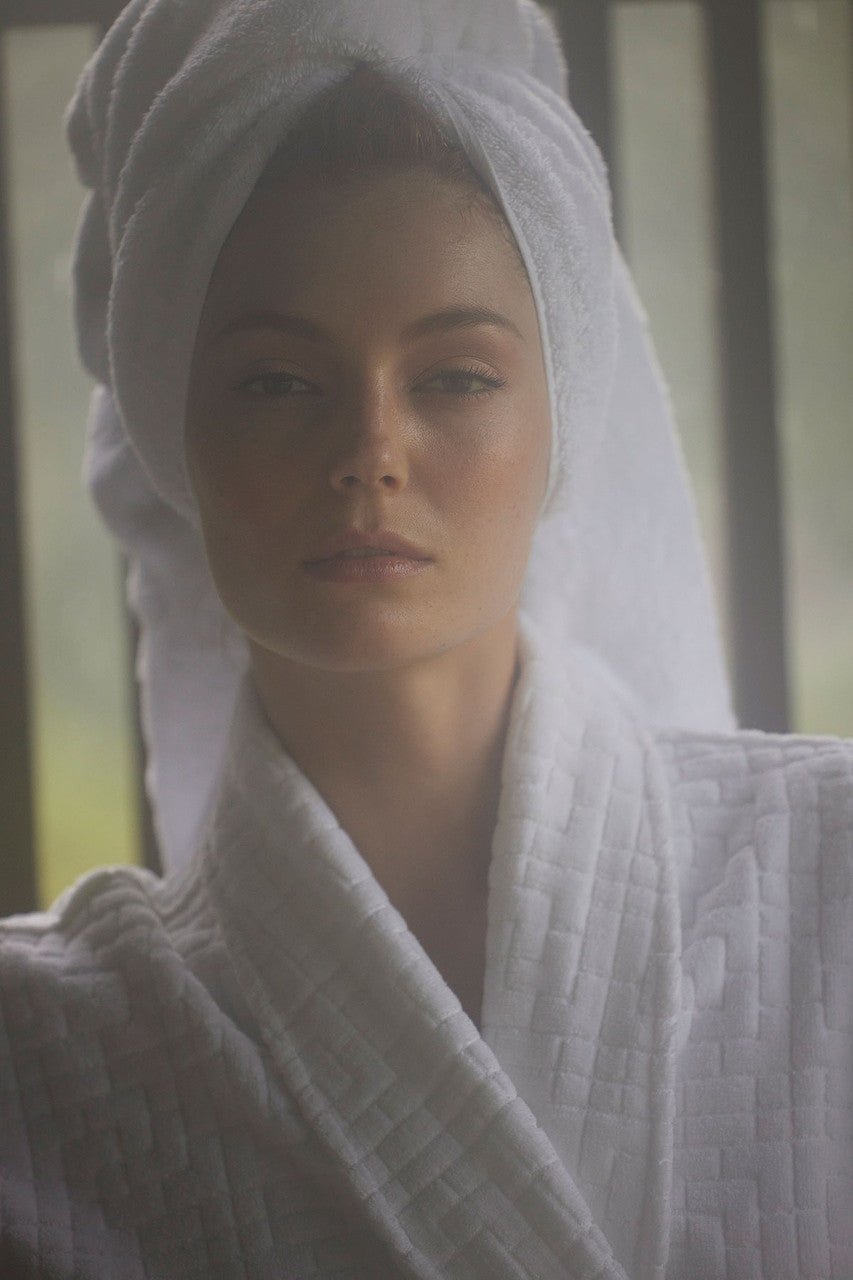 Buy Maze Spa Robe in White Online White Natori