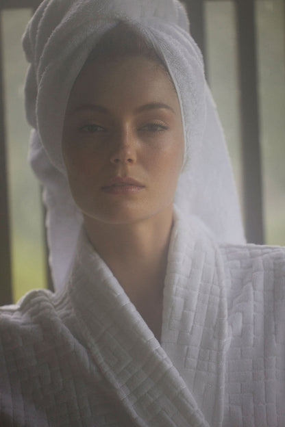 Buy Maze Spa Robe in White Online White Natori
