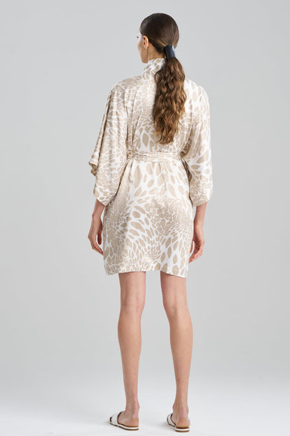 Luxe Leopard Wrap Sand Taupe Natori