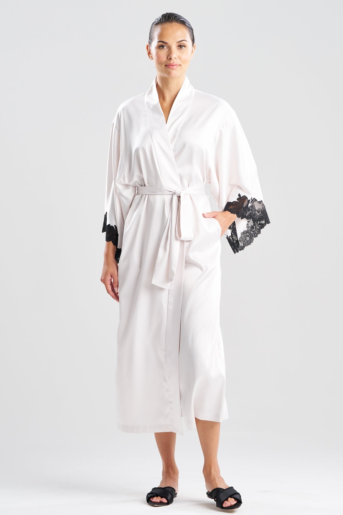 Peony Glamour Robe Off White Natori