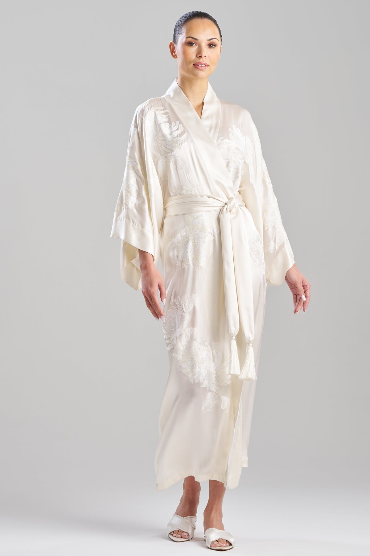 Bridal's Dream Embroidered Silk Robe Warm White Natori