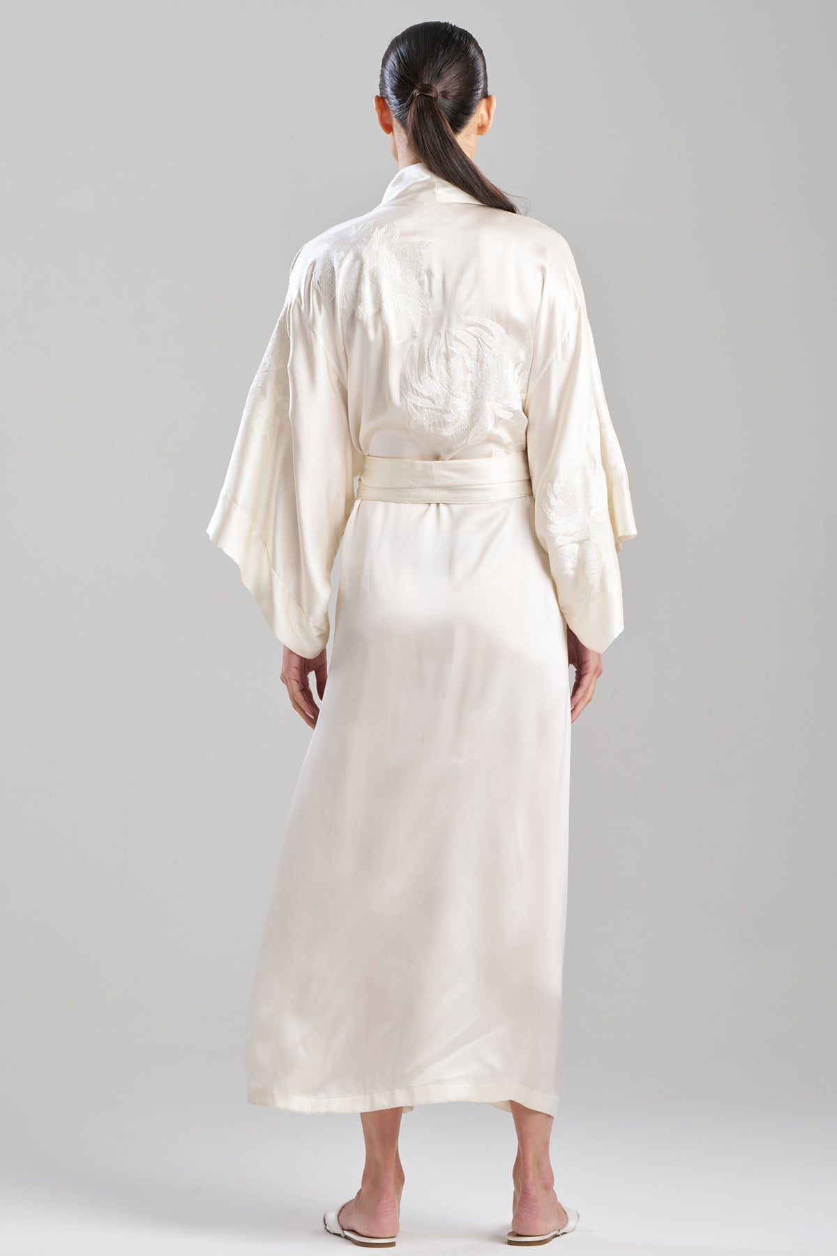 Bridal's Dream Embroidered Silk Robe Warm White Natori
