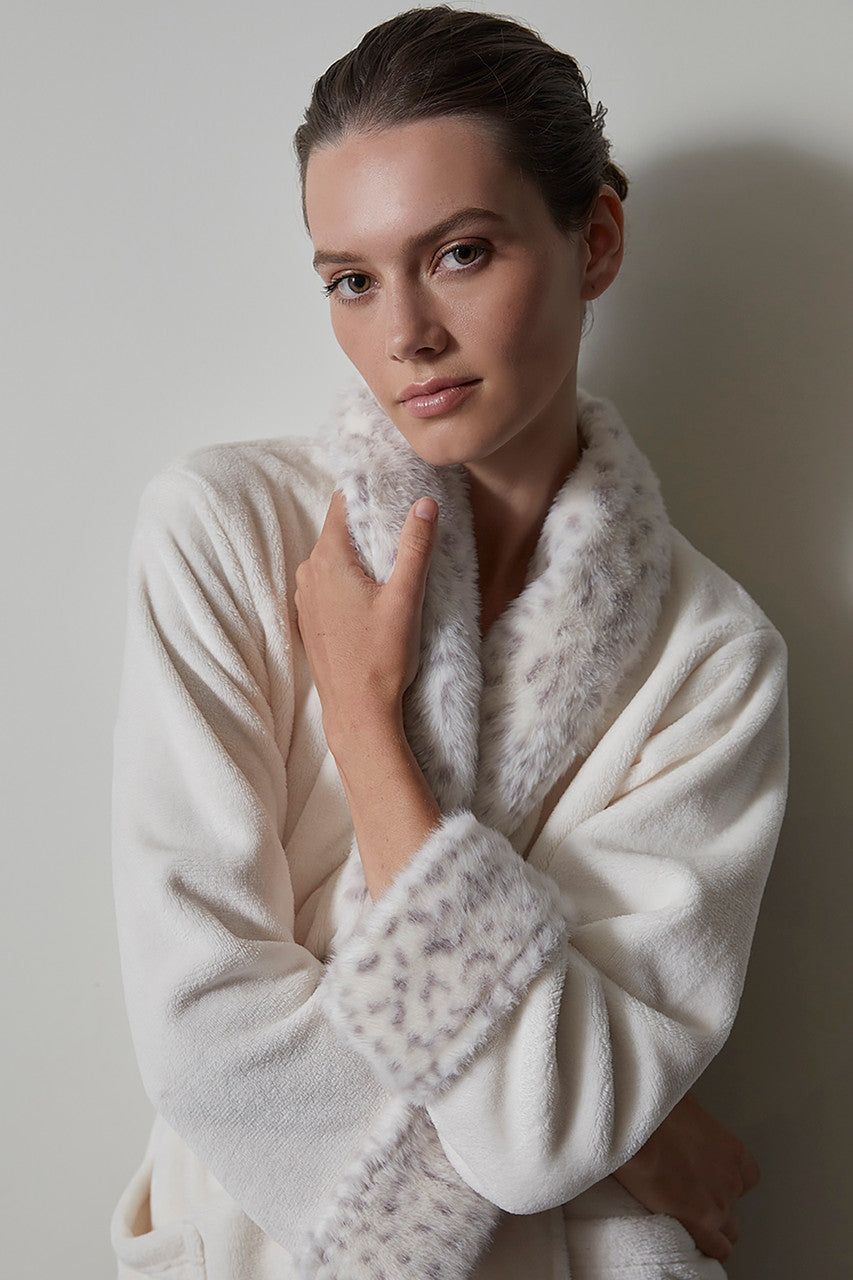 Buy Plush Lynx Robe in Zen White Online Zen White Natori