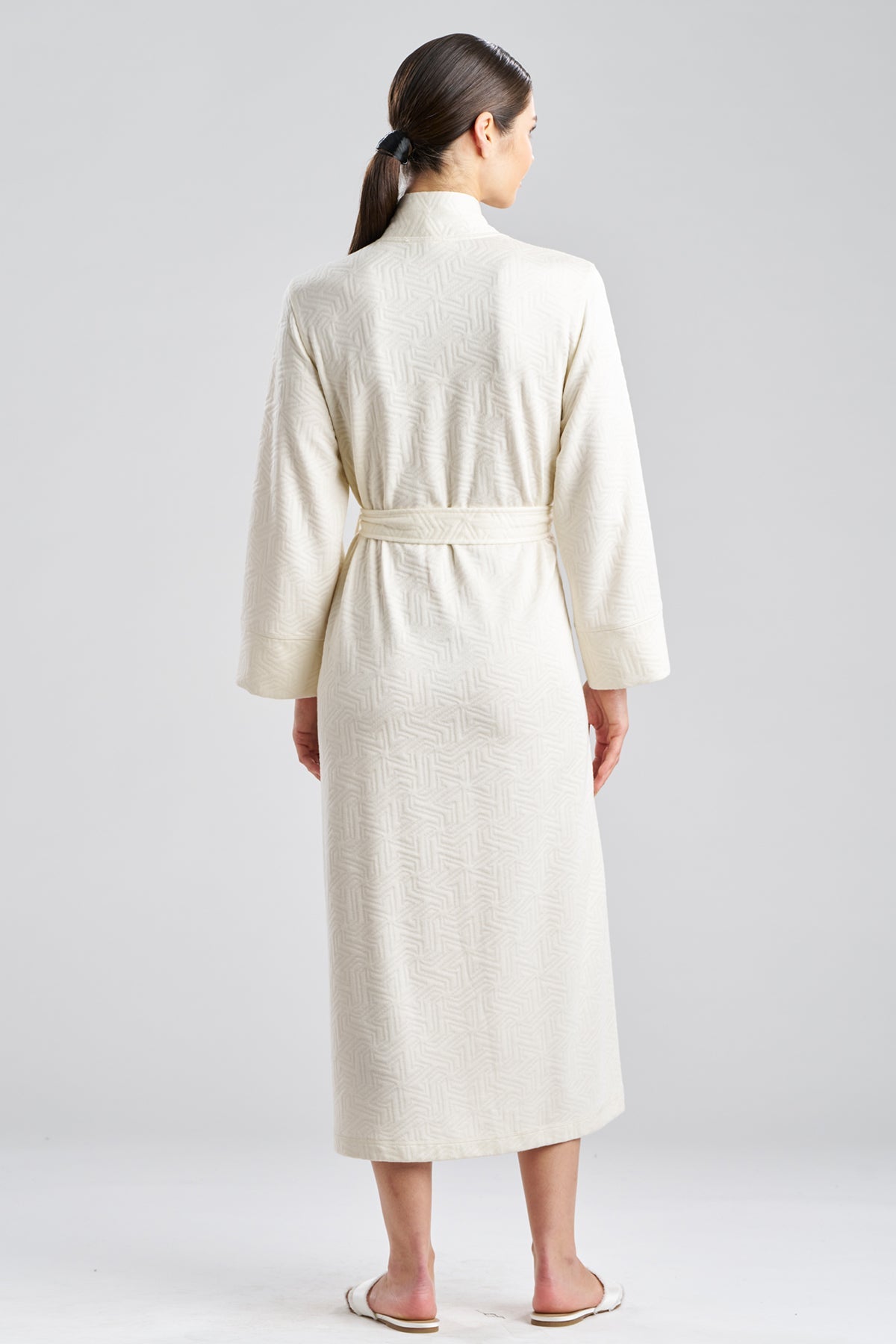 Quilted Geo Knit Jacquard Robe White Opal Natori
