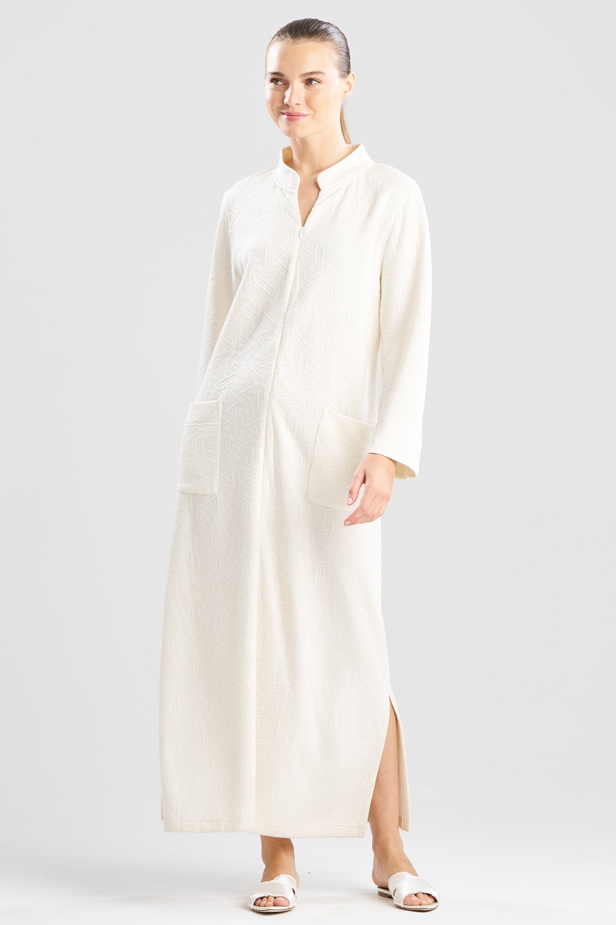 Quilted Geo Knit Jacquard Zip Lounger White Opal Natori