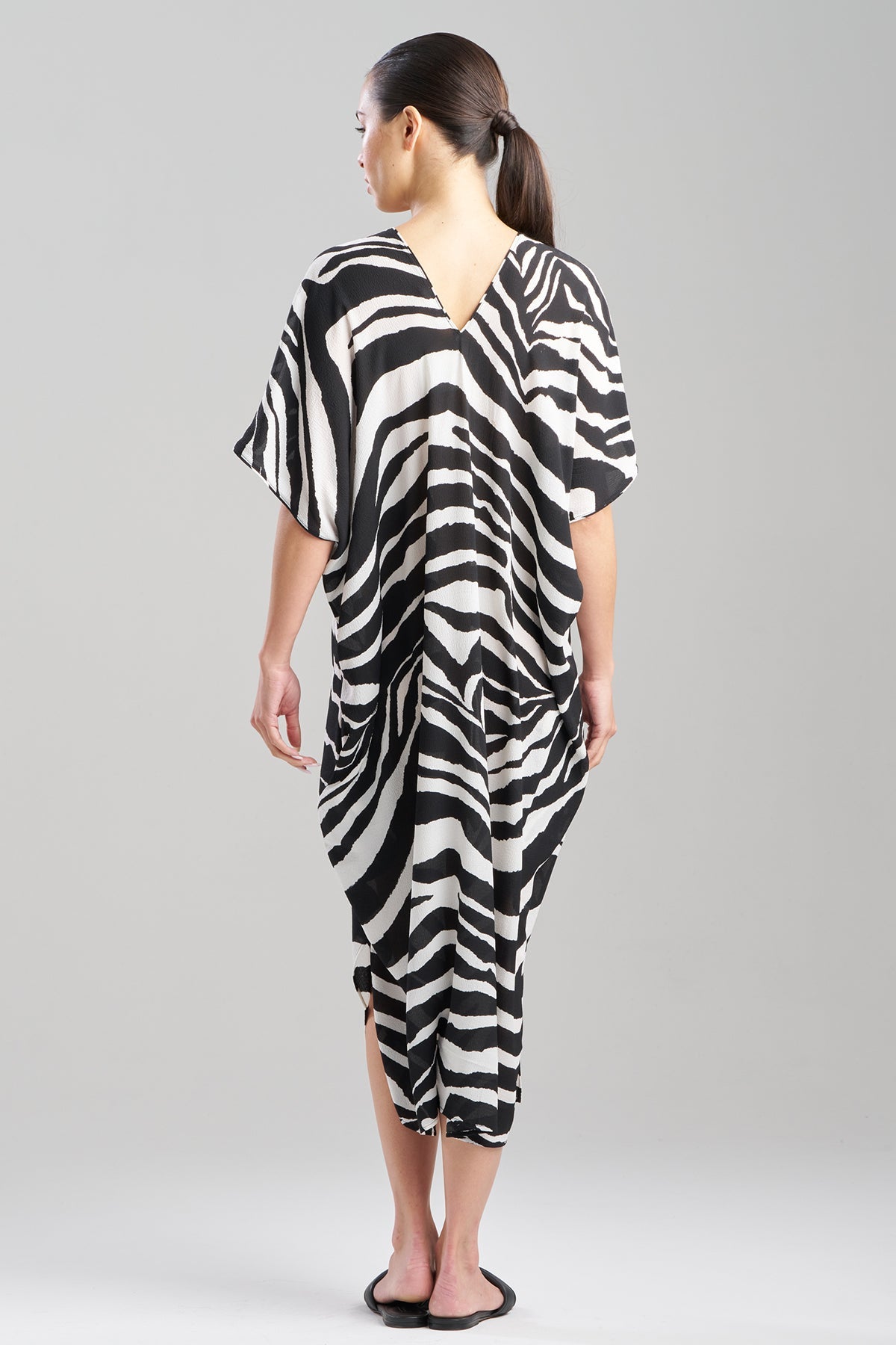 Savanna Crinkle Caftan Black/White Natori