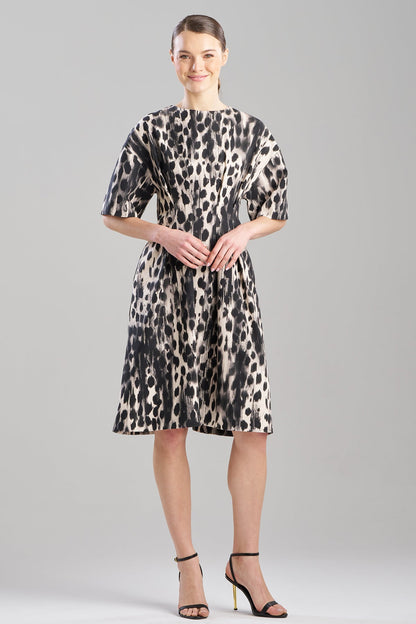 Watercolor Animal Pleat Release Dress Natural/Black Natori