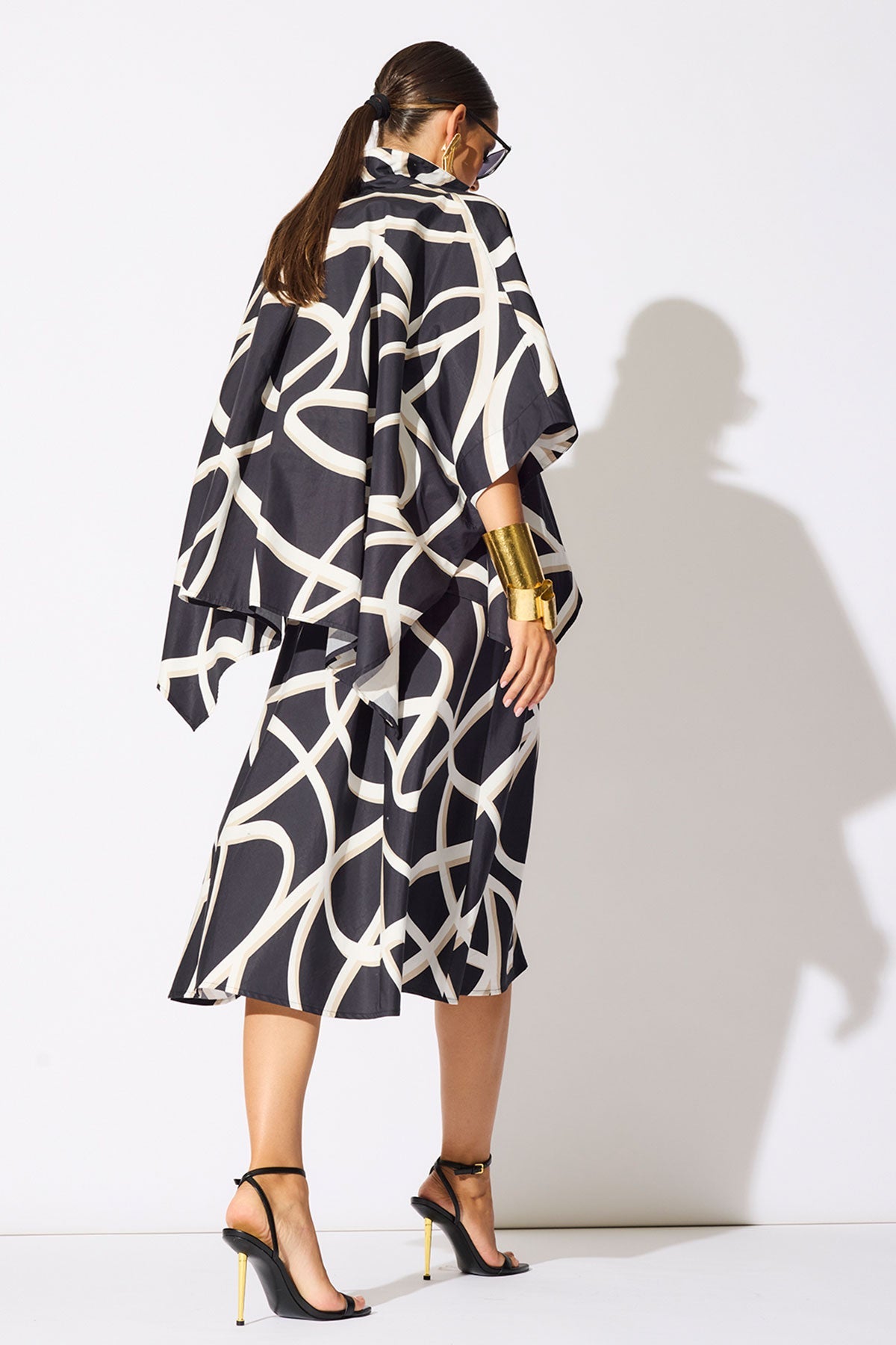 Spiral Cotton Taffeta Oversized Caftan Top Black/White Natori