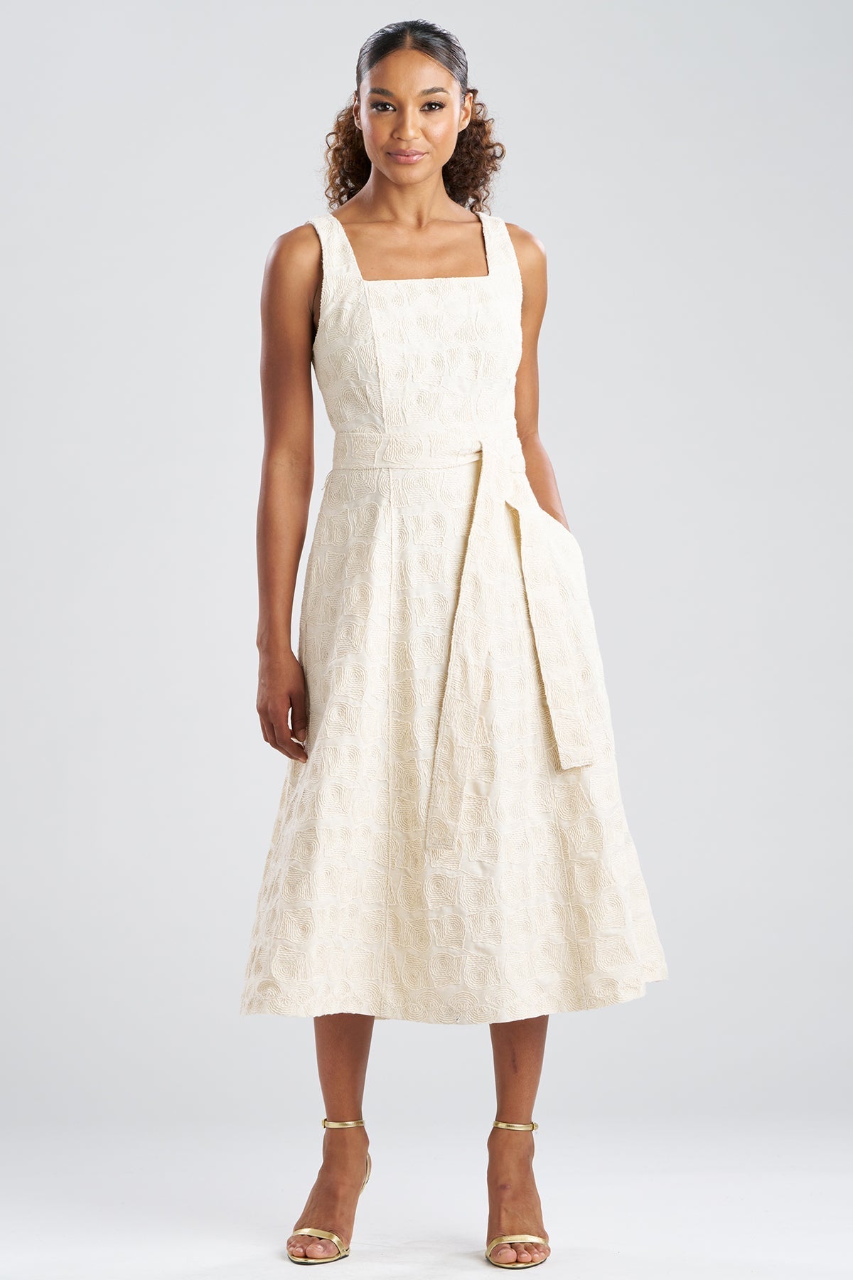 Spiral Embroidery Square Tank Dress Natural Natori