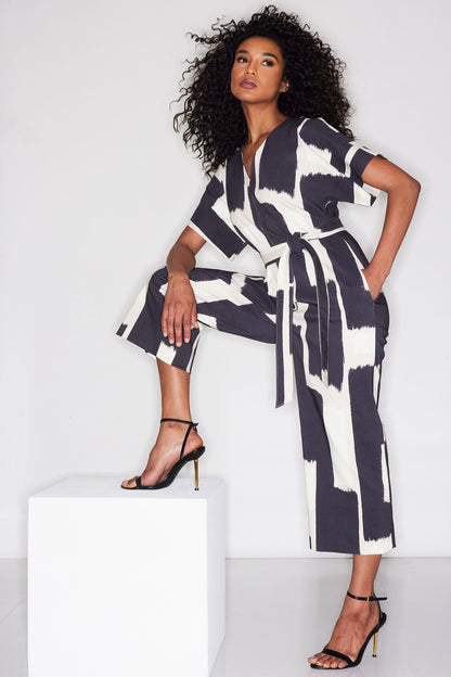 Painted Block Woven V-Neck Jumpsuit Natural/Black Natori