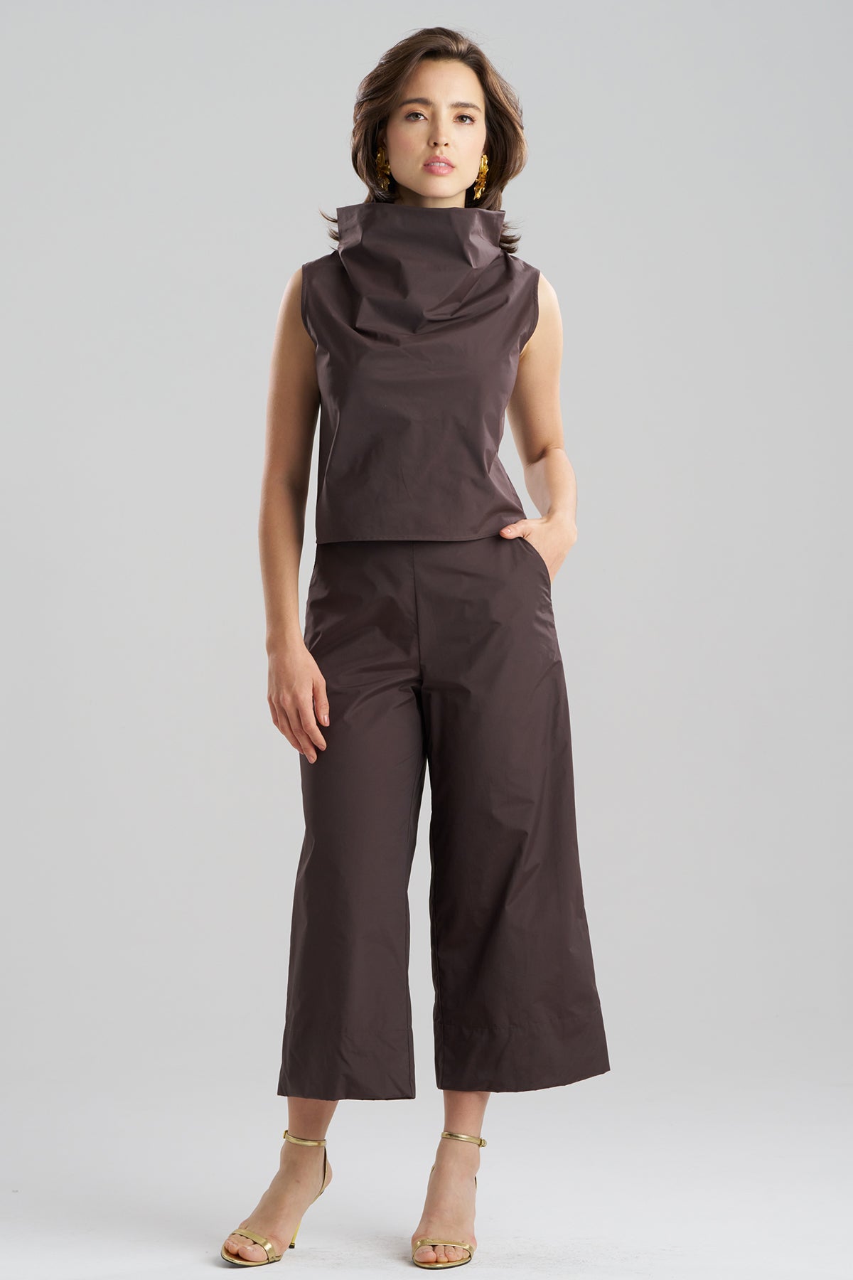 Techno Poplin Cowl Top Coffee Bean Natori