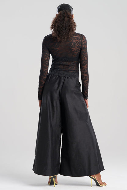 Peony Allover Sheer Lace Top Black Natori