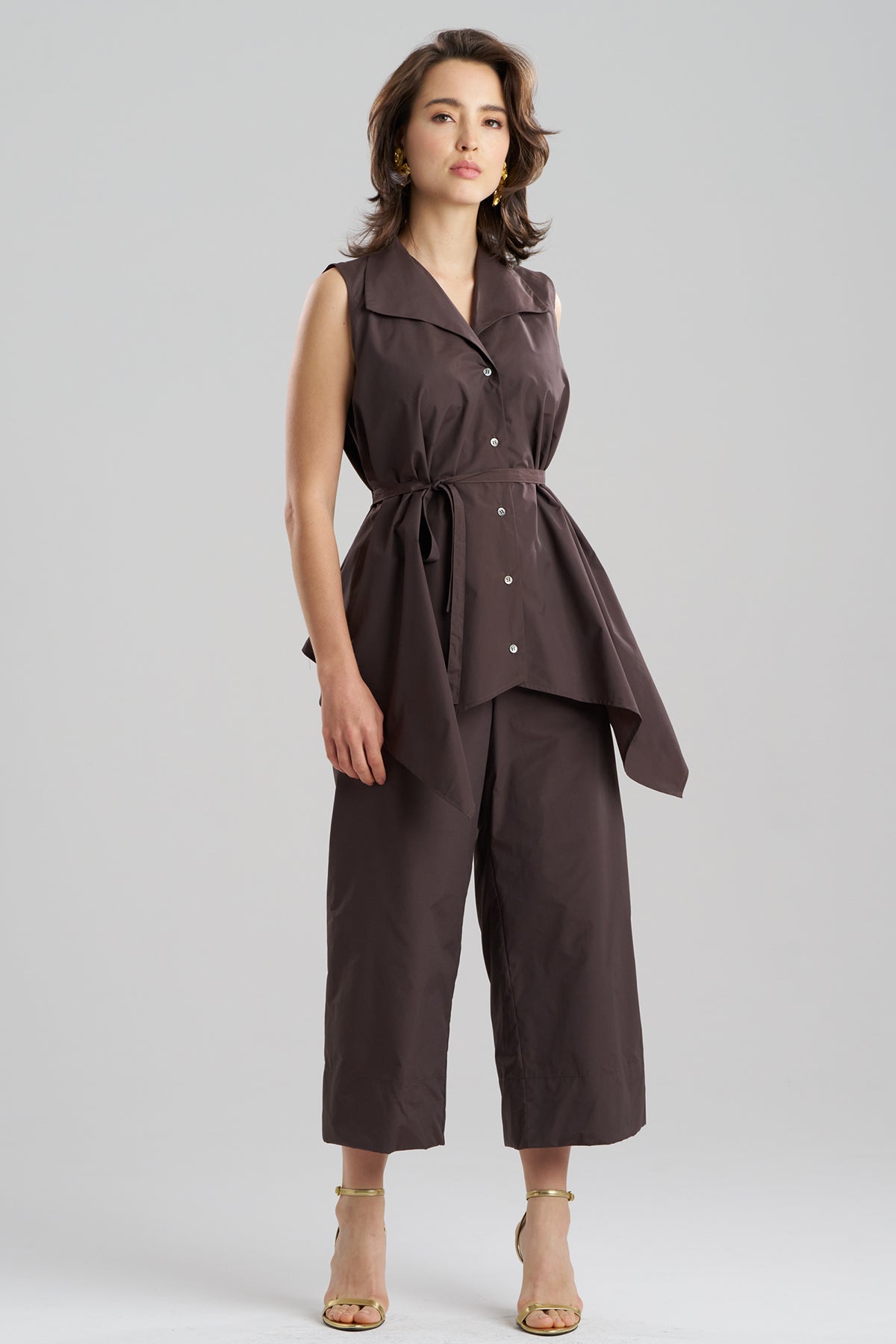 Techno Poplin Sleeveless Handkerchief Hem Shirt Coffee Bean Natori