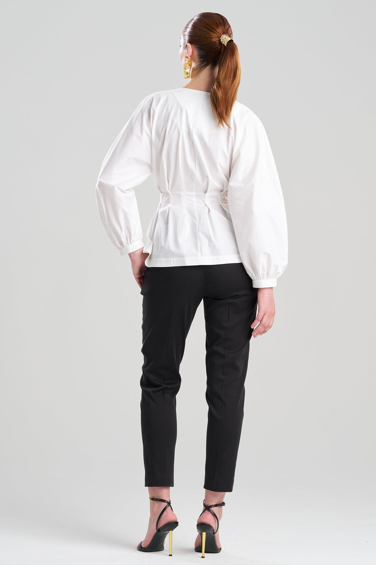 Cotton Poplin V-Neck Pleated Shirt White Natori