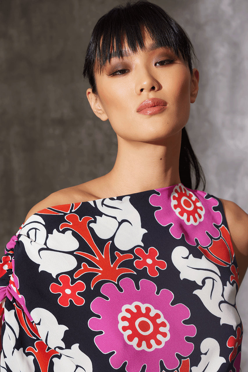 Buy Talitha Crepe Sleeveless Drape Top in Black Online Black Natori
