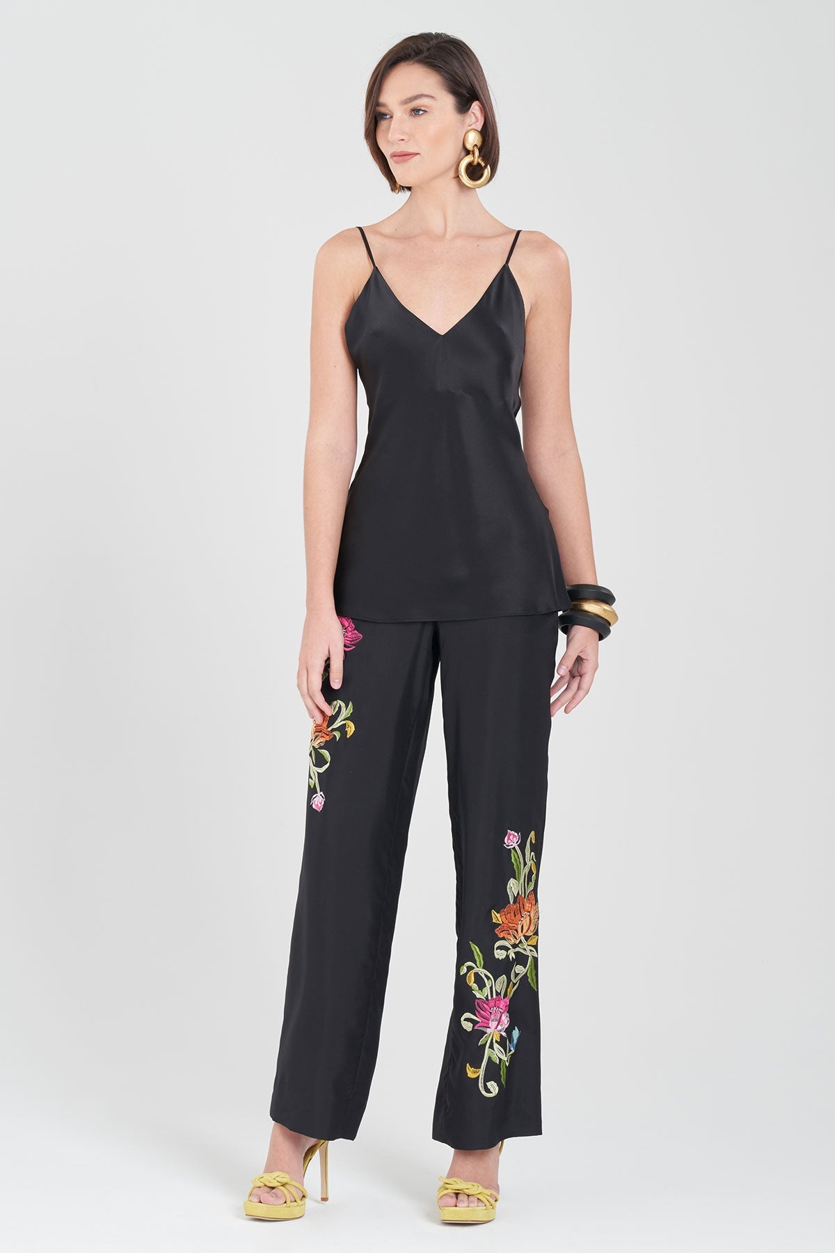 Key Essentials V-Neck Silk Cami Black Natori