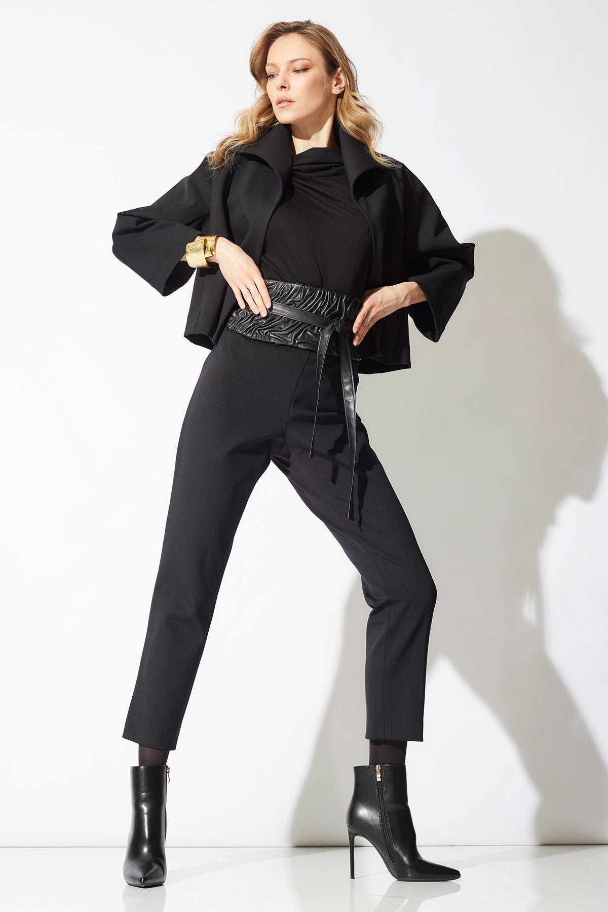 Techno Crepe Side Zip Ankle Pants Black Natori