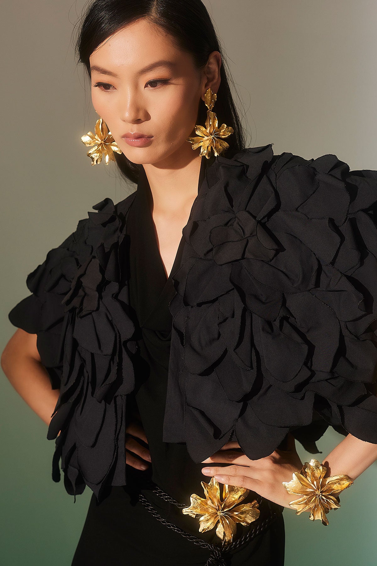 Tech Cotton Taffeta Embroidered Floral Bolero Black Natori