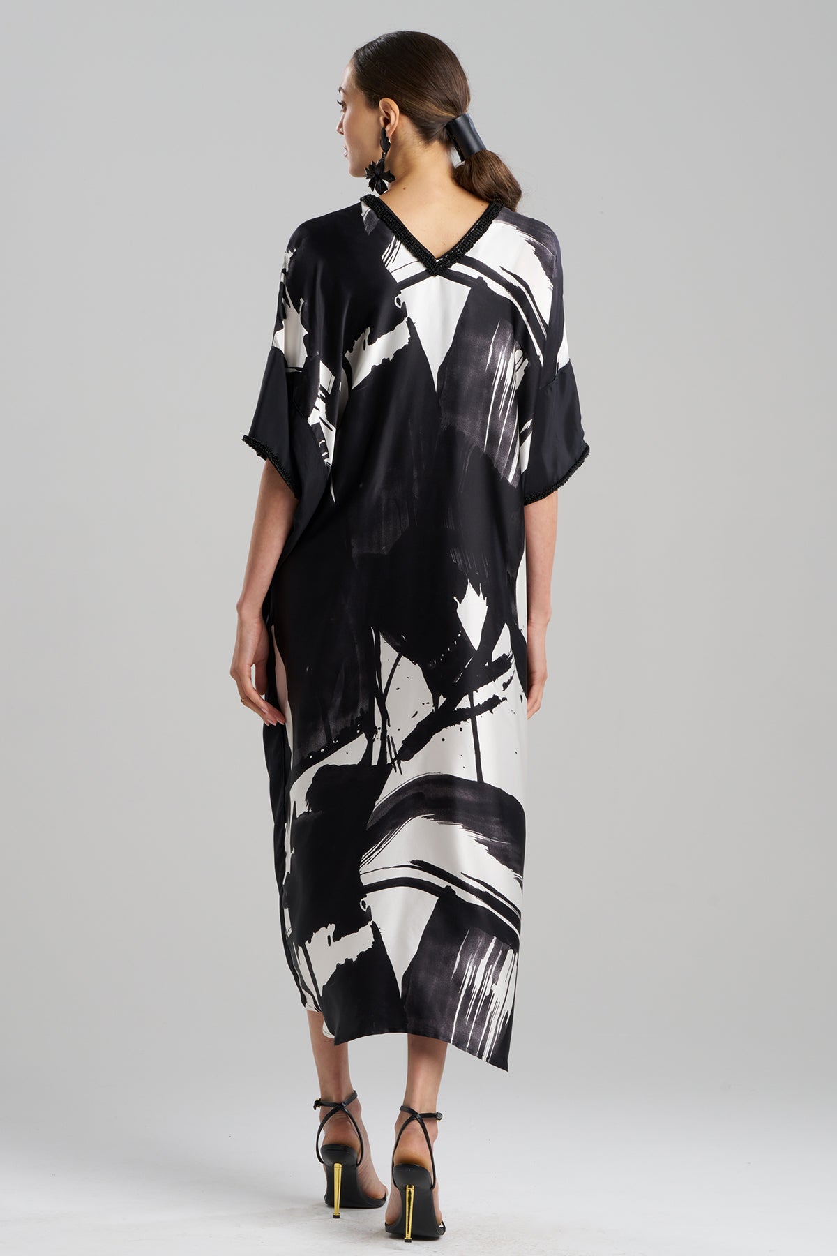 Shodo Beaded Silk Caftan Black White Natori