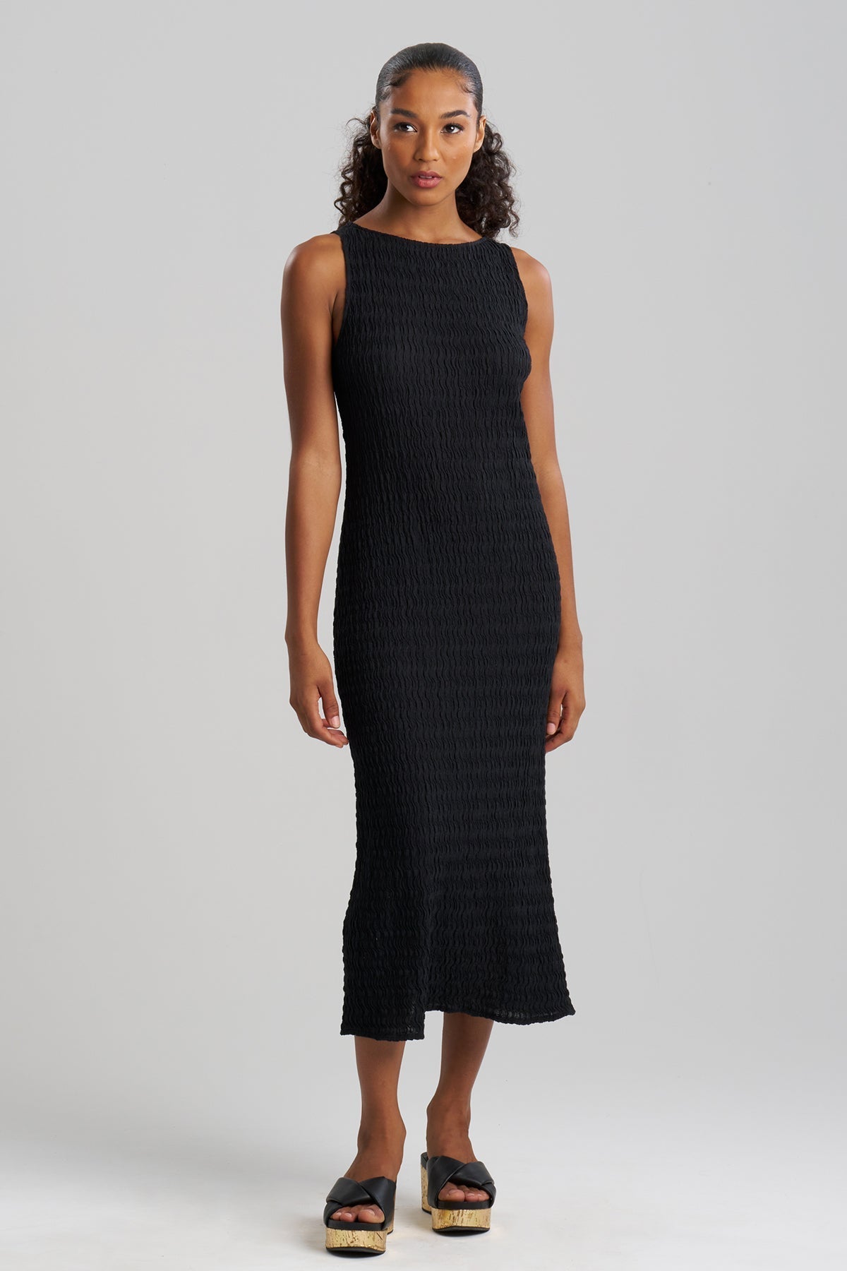 Buy Waves Maxi Dress online Black Natori