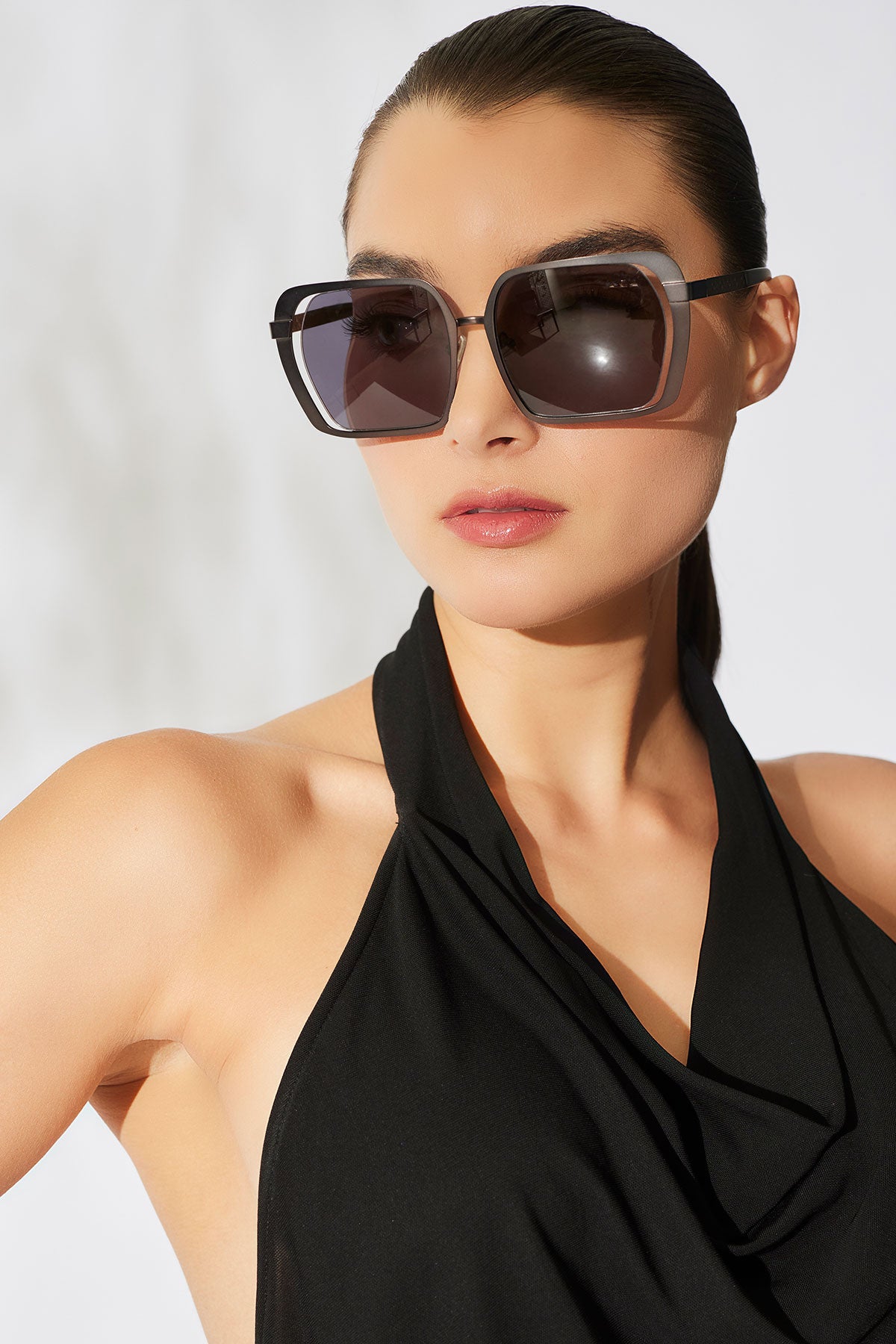 Kintsu Metal Rectangle Sunglasses Matte Gunmetal Gray Natori