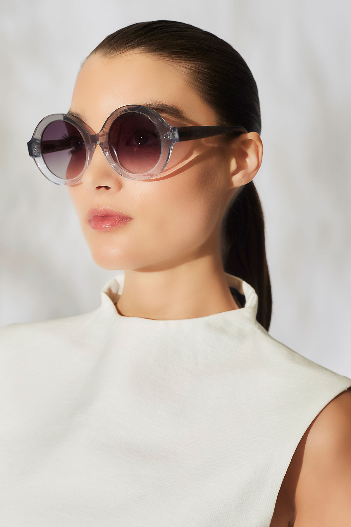 Nami Acetate Round Sunglasses Glossy Gray/Gradient Gray Natori