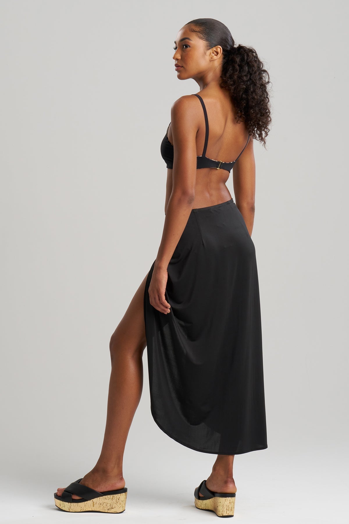 Buy Solid Jersey Pareo online Black Natori